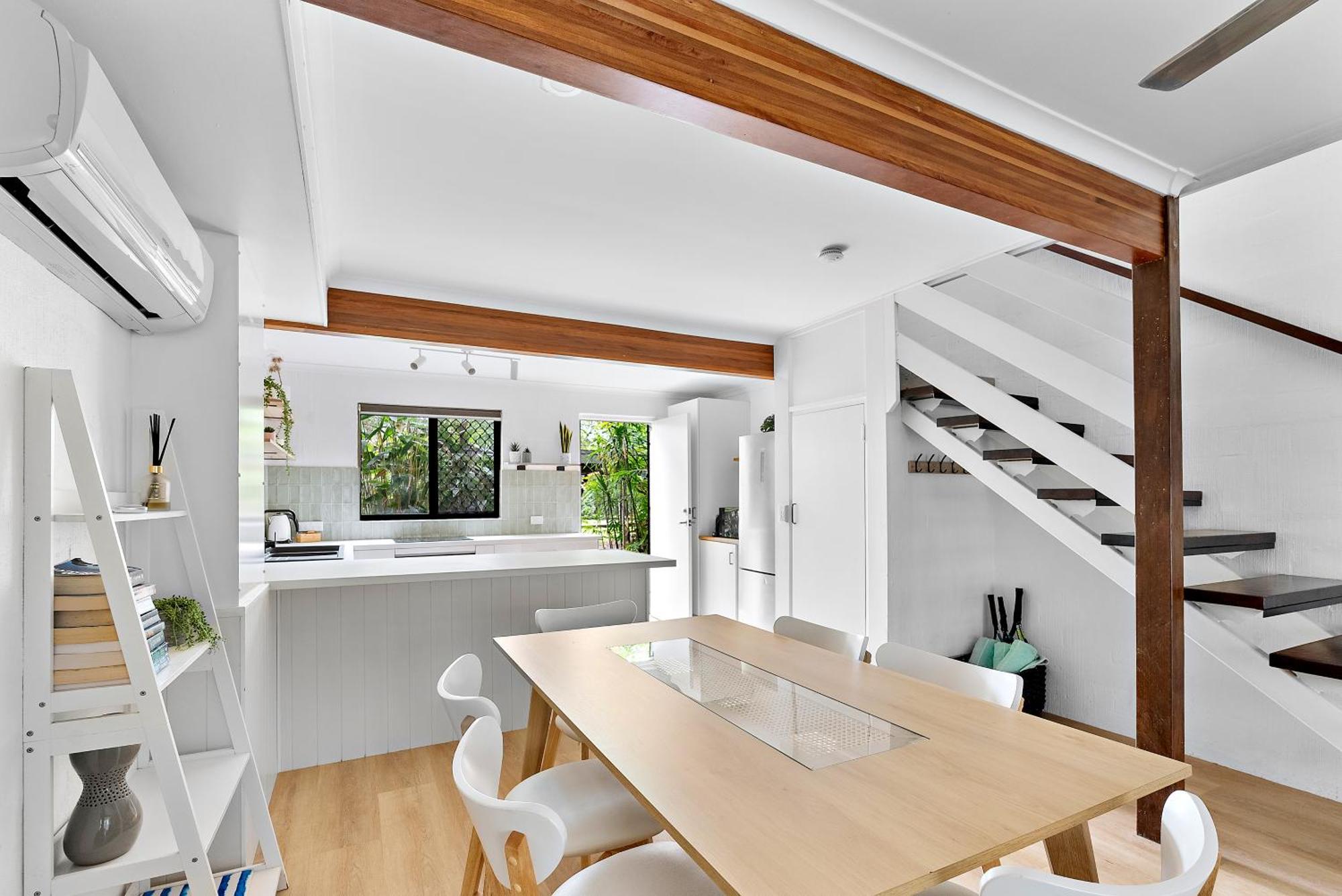 Stylish Townhouse, Private Courtyard Walk To Beach Noosaville Zewnętrze zdjęcie